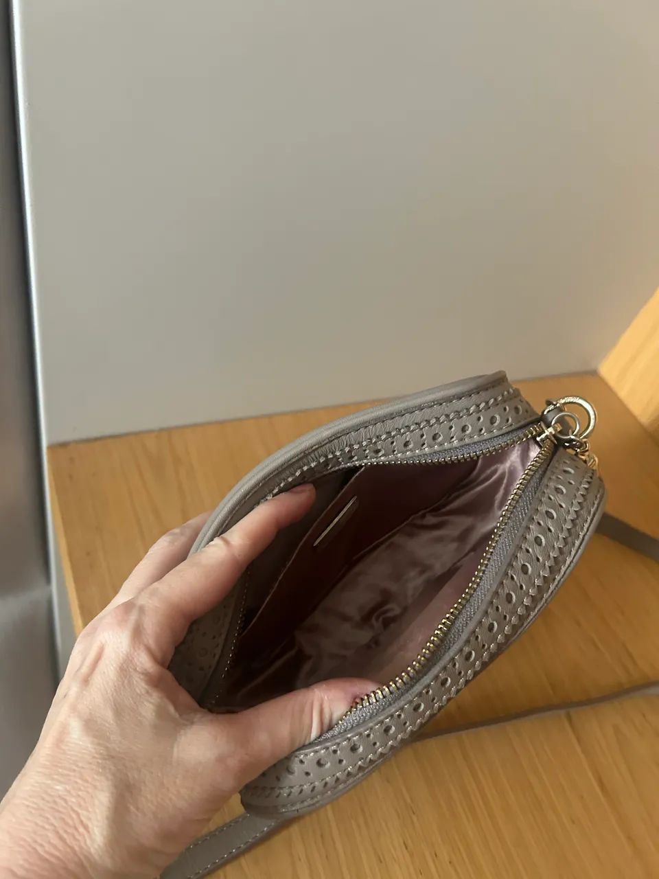 Bolsa Victor Hugo 100% couro - Foto 2