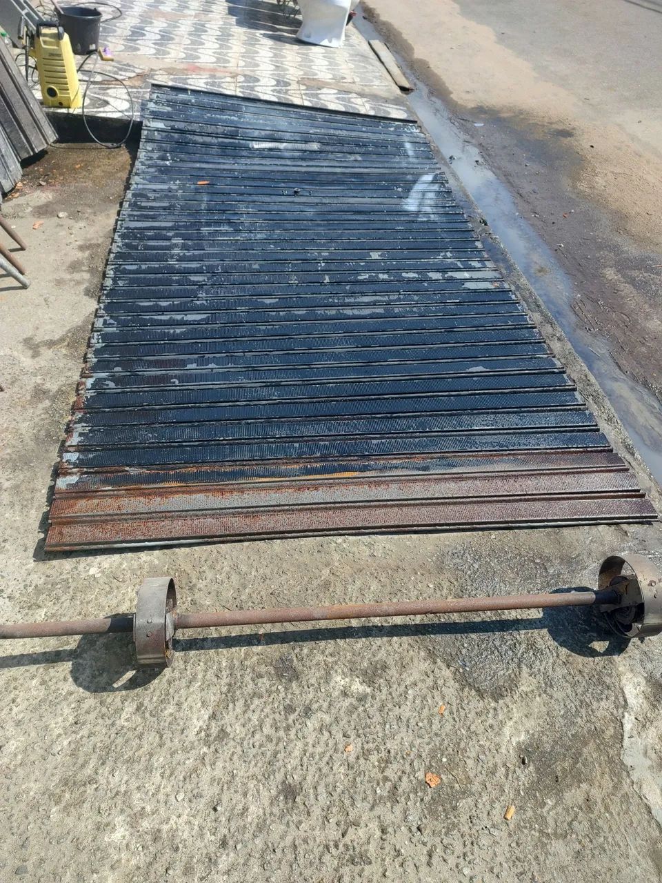 Porta de Aço pequena