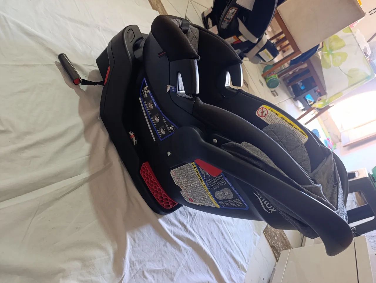 Cadeirinha/bebê conforto Britax B-Safe 35. - Foto 4