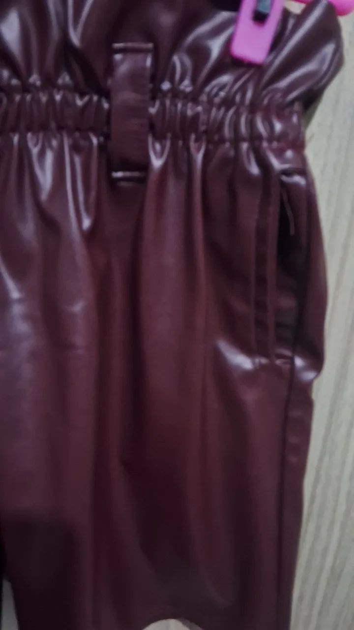 Short  feminino tamanho  P ótimo estado  - Foto 2