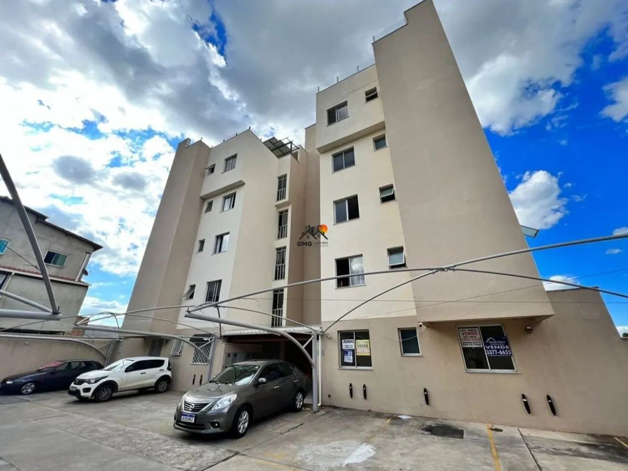 APTO 02 QUARTOS 1 SUITE 1 VAGA DEMARCADA