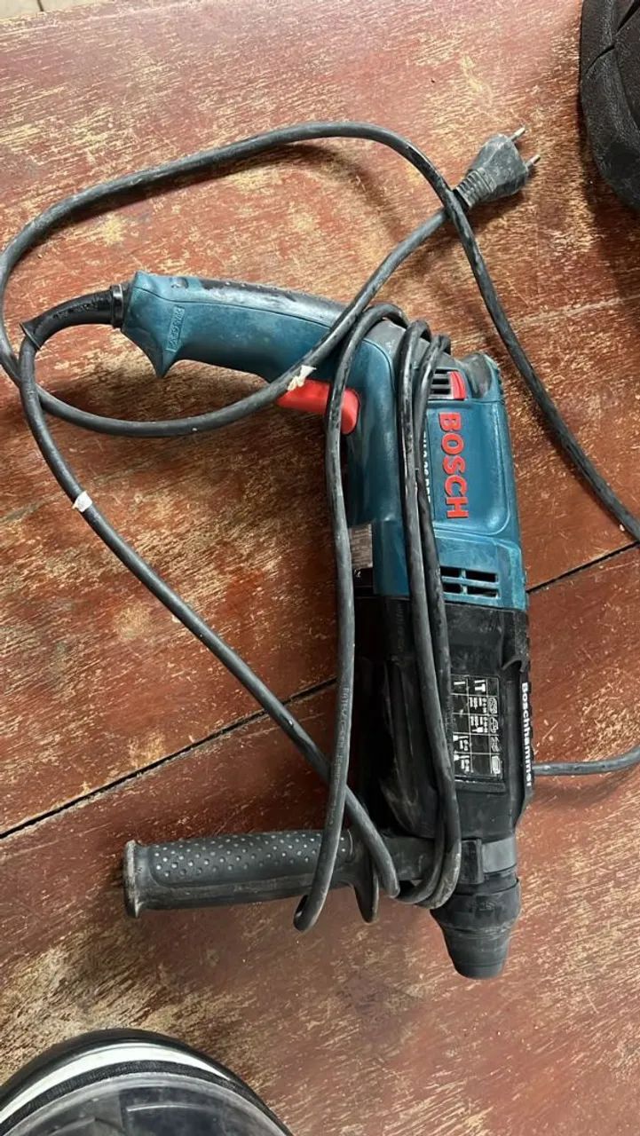 Martelete novo R$600