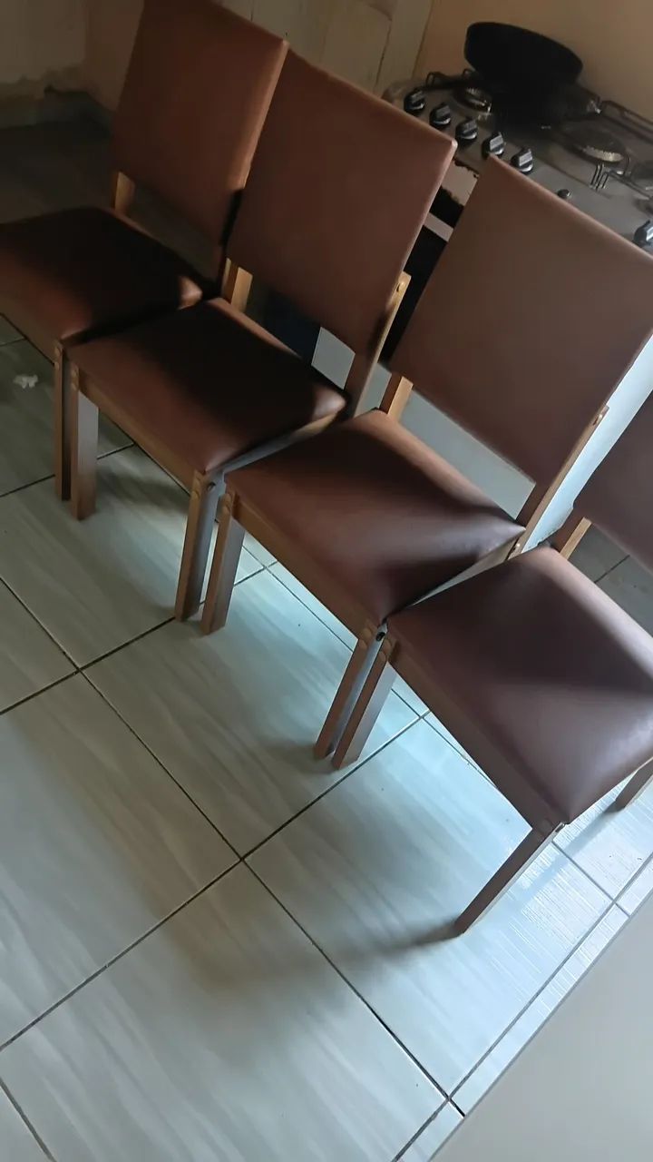 Conjunto de mesa com 4 cadeiras tampo de MDF com assento almofada! - Foto 3