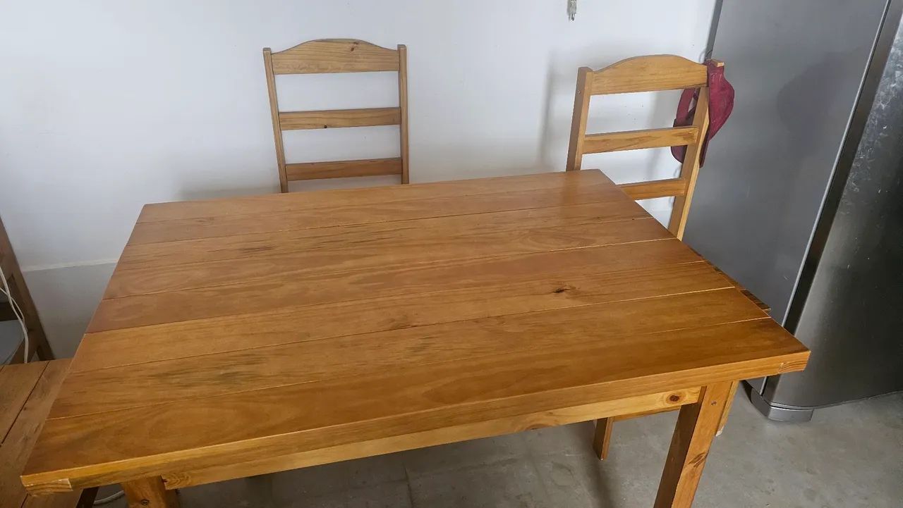 Mesa de Madeira 4 Lugares