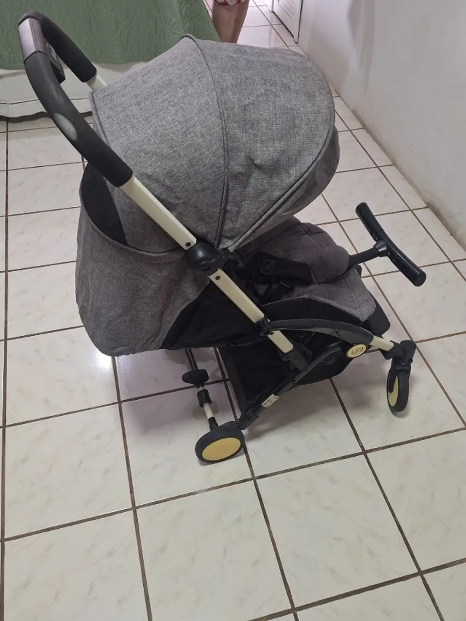 Carrinho de Bebê  Burigotto USADO - Foto 4