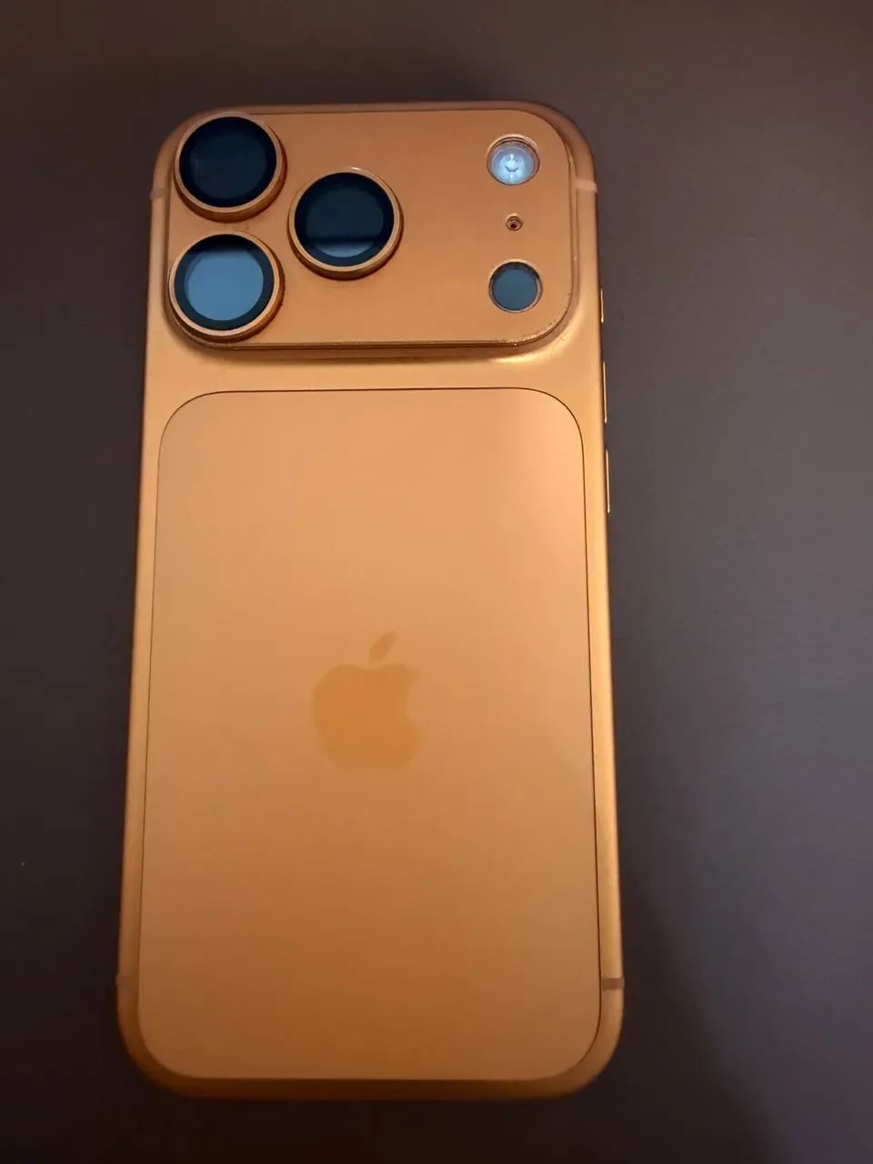 iPhone 17 pro laranja 