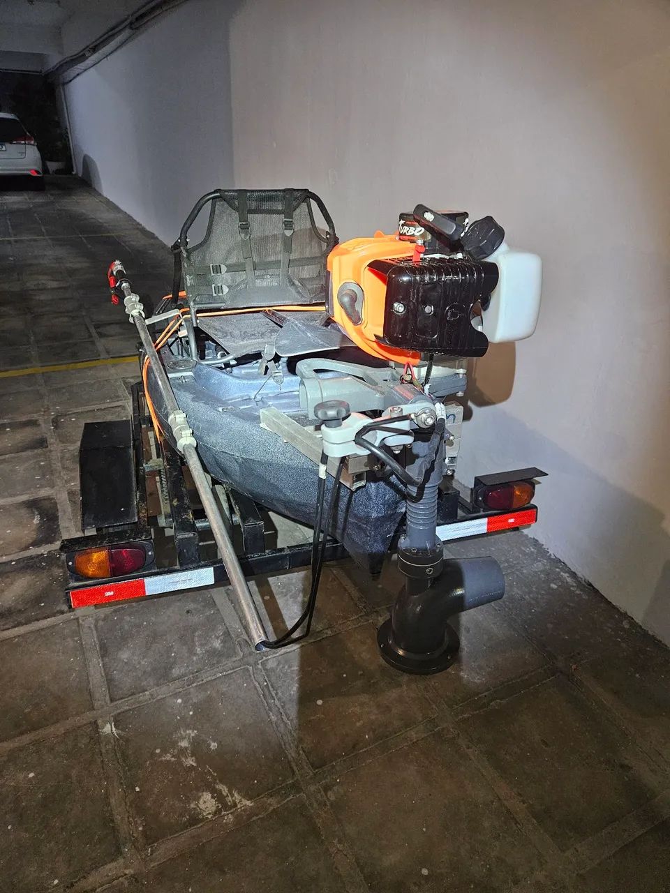 Caiaque de pesca hidro2eco caiman 100 com motor  - Foto 4