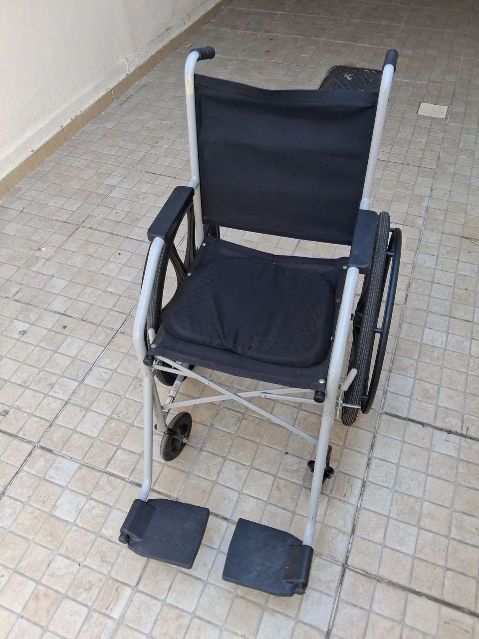 Cadeira de rodas, cama, colchão!!!