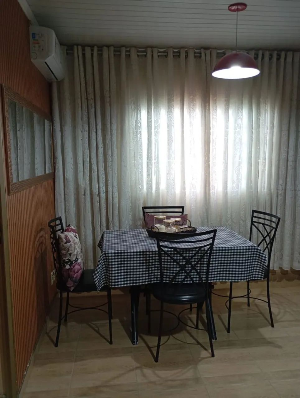 Vendo mesa 4 cadeiras com tampo em mármore  - Foto 4
