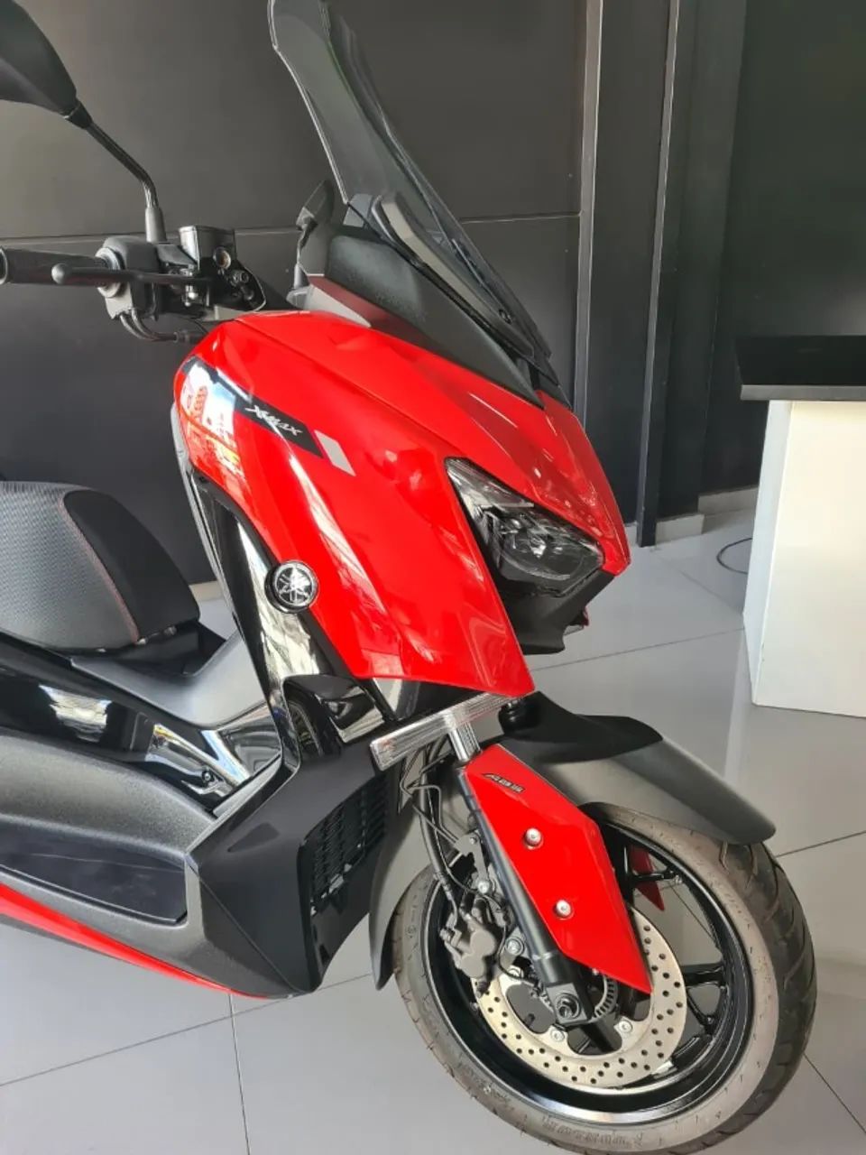 YAMAHA X MAX 250 - Foto 2