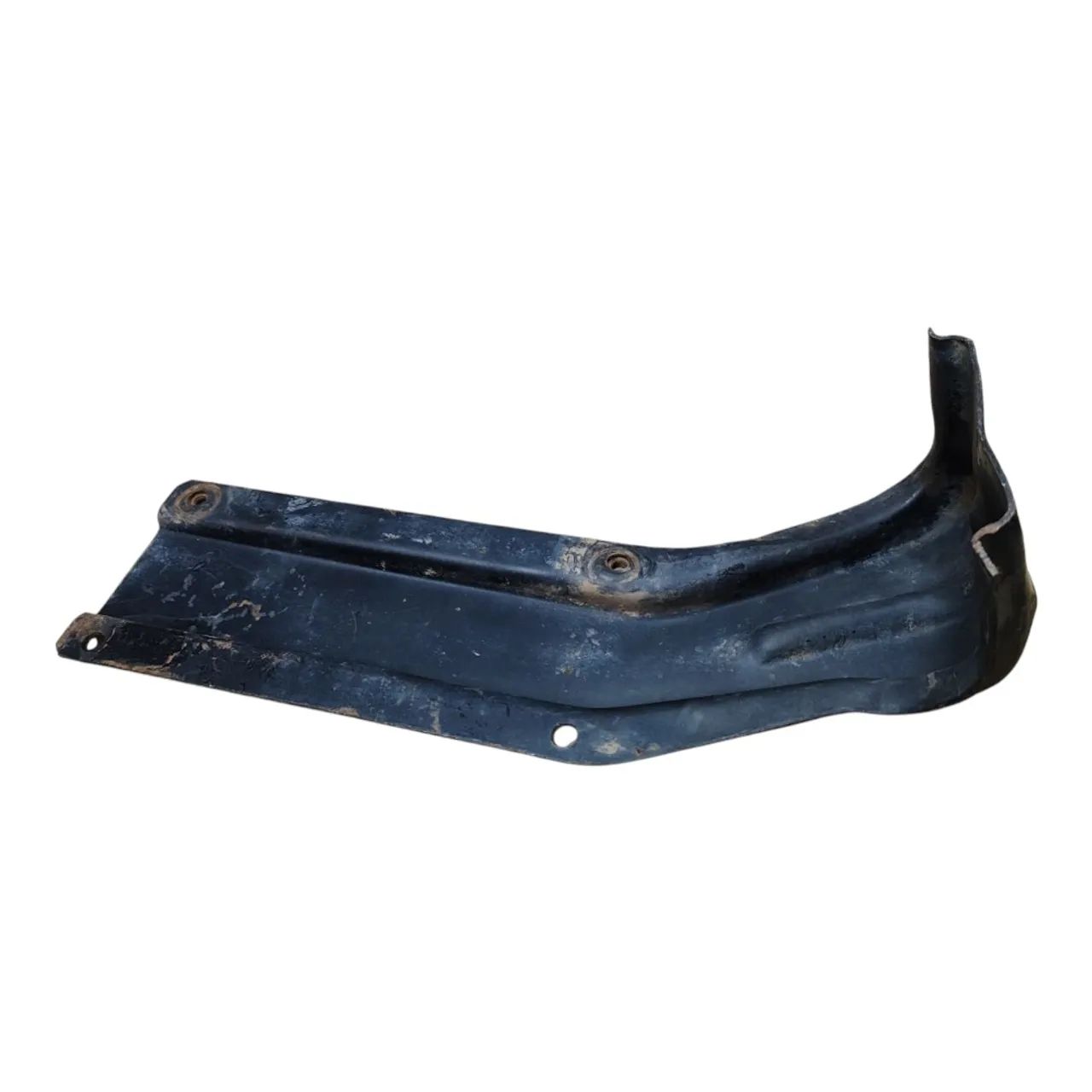Suporte Inferior Do Paralama Esquerdo Ford Cargo  E3286 Lado Esquerdo