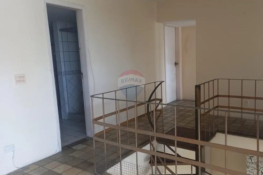 Vende apartamento duplex, quatro quartos, Espinheiro - Foto 5