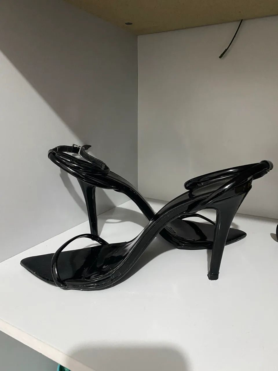 Vendo Sandália Salto Alto 