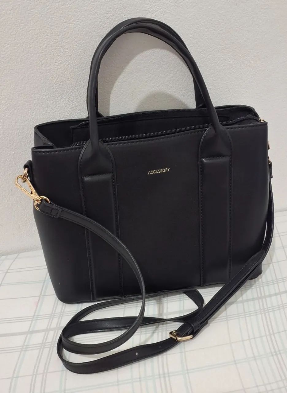 Bolsa média preta da C&A