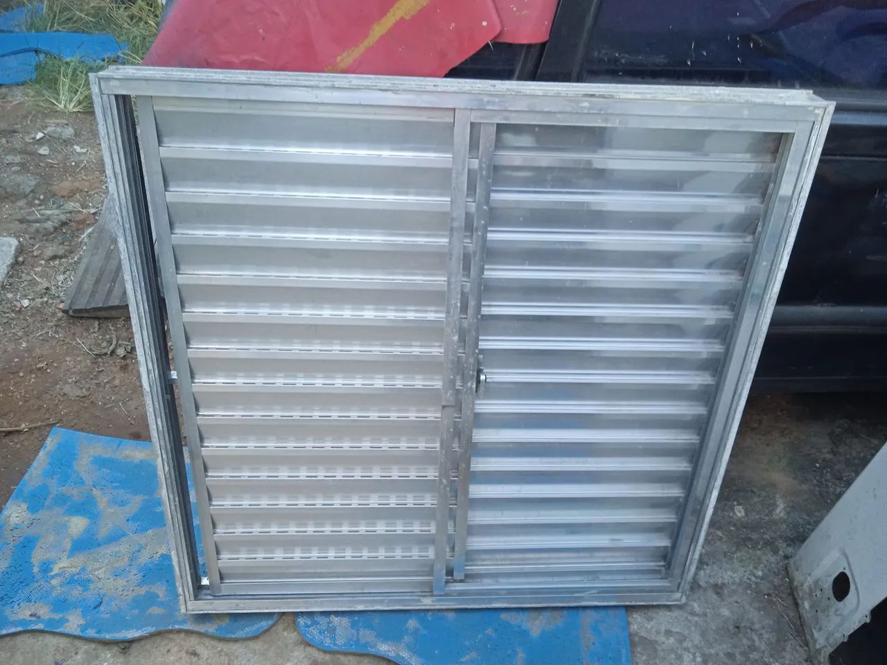 JANELA ALUMÍNIO 3 FOLHAS