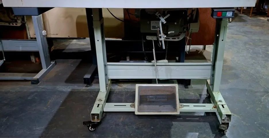 Máquina de costura reta e zig zag Sun Special (Lubrificação automática) - Foto 4