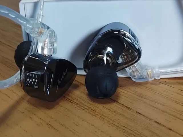 Fone KZ VADER - 6 Drivers - BASS - Foto 5