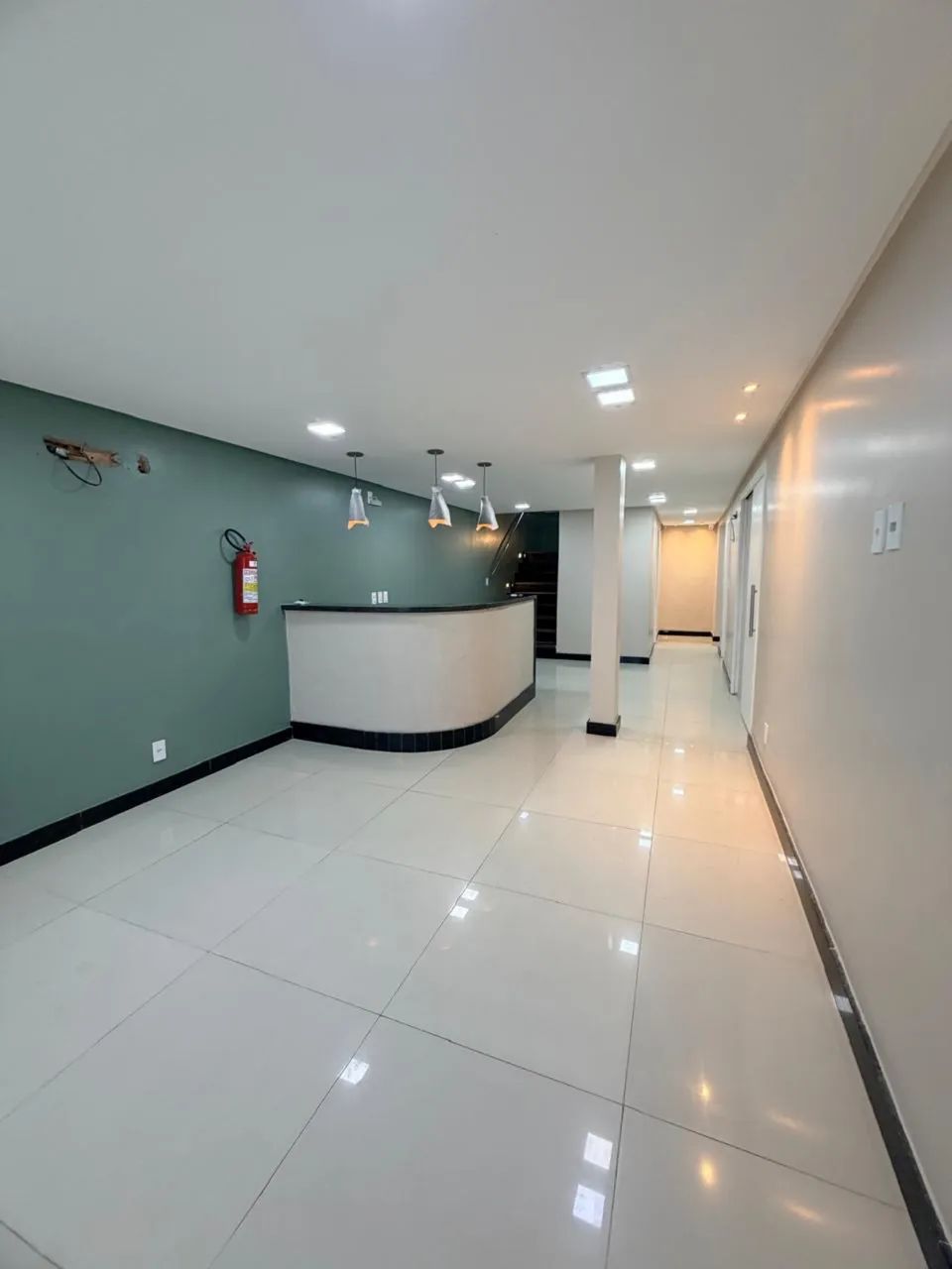 Alugo Prédio Comercial com 12 Salas no Farol  - Foto 3