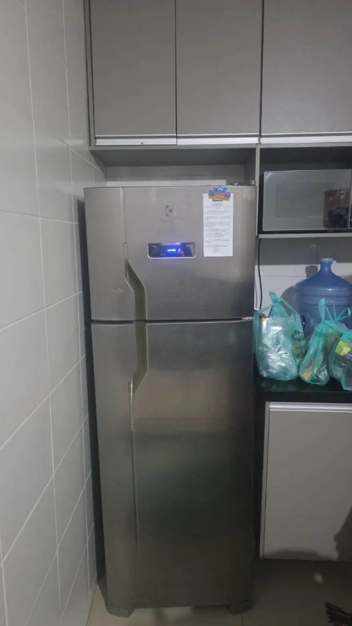 Geladeira eletrolux