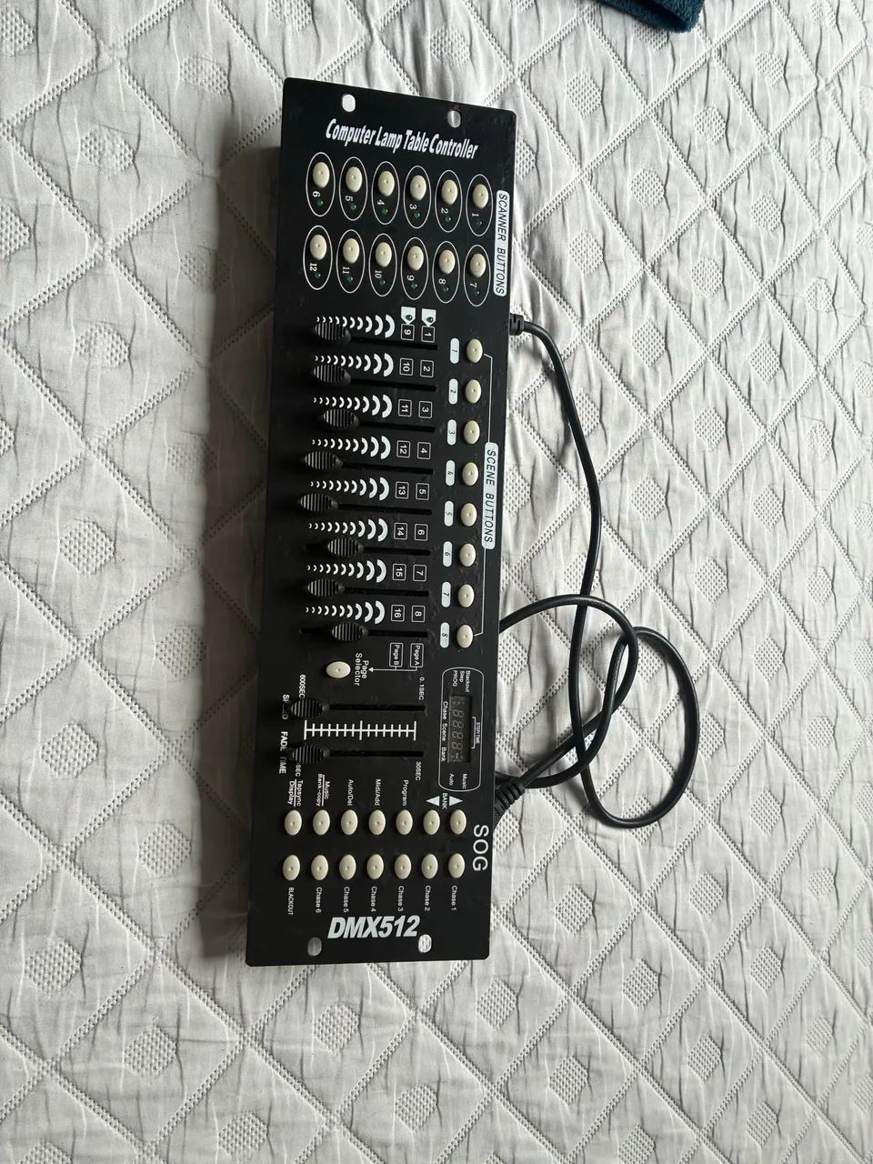 Mesa controladora de iluminação e Leds 
