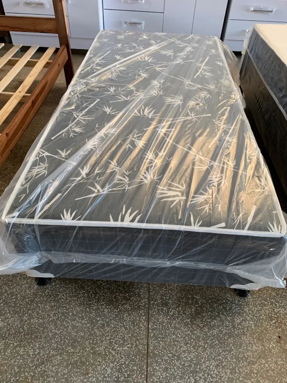 Cama Box Solteiro Nova com garantia j4 conjugada (A pronto entrega) - Foto 2