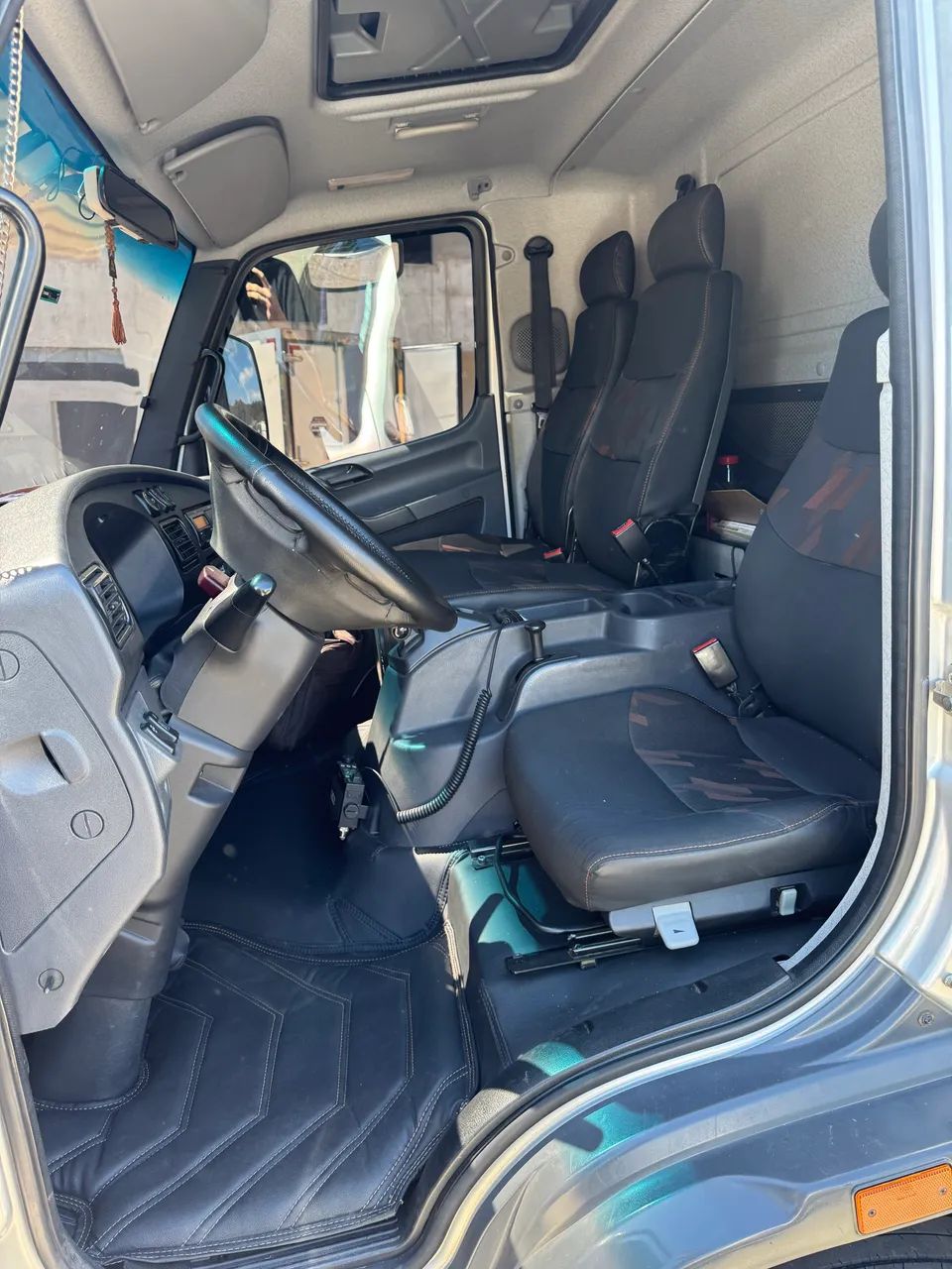 Mercedes Accelo 1016 2021 - Foto 5