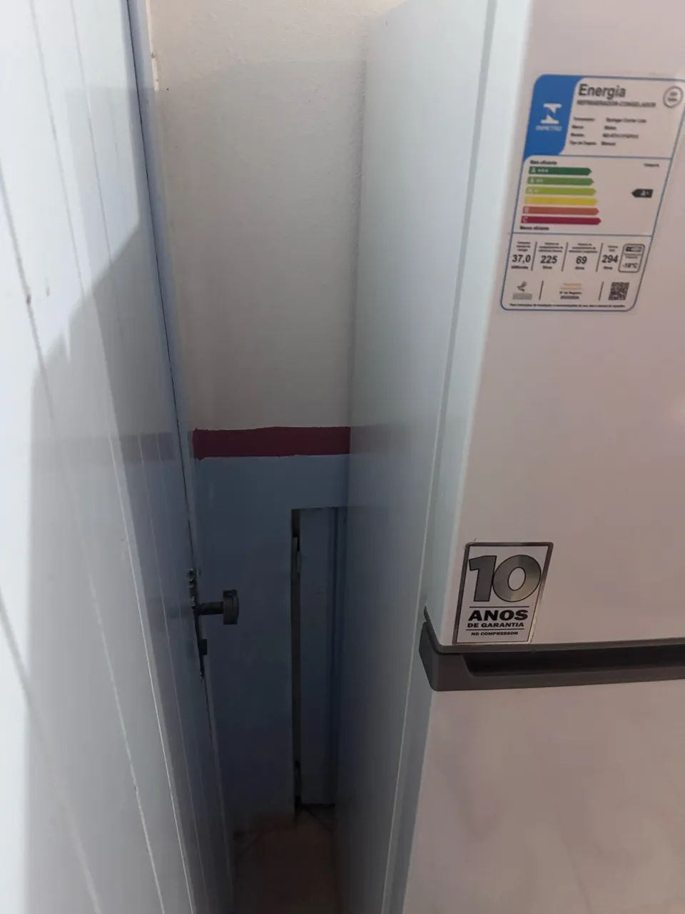 Geladeira semi nova