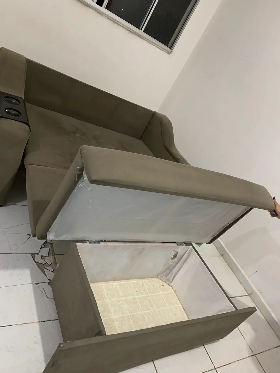 Sofá cama com baú 65566225652993121