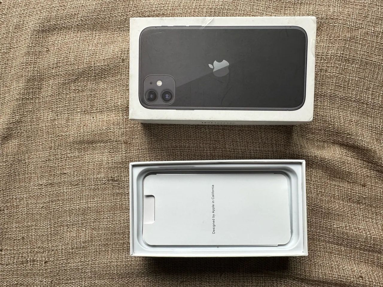 Caixa de iPhone 11 black 