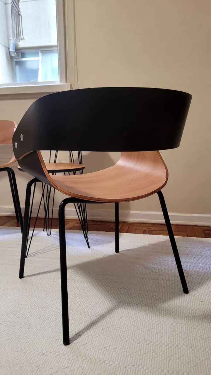 Cadeira Gràcia Artesian / Datelli Design - Multilaminado Bicolor Preto + Madeira - Foto 4