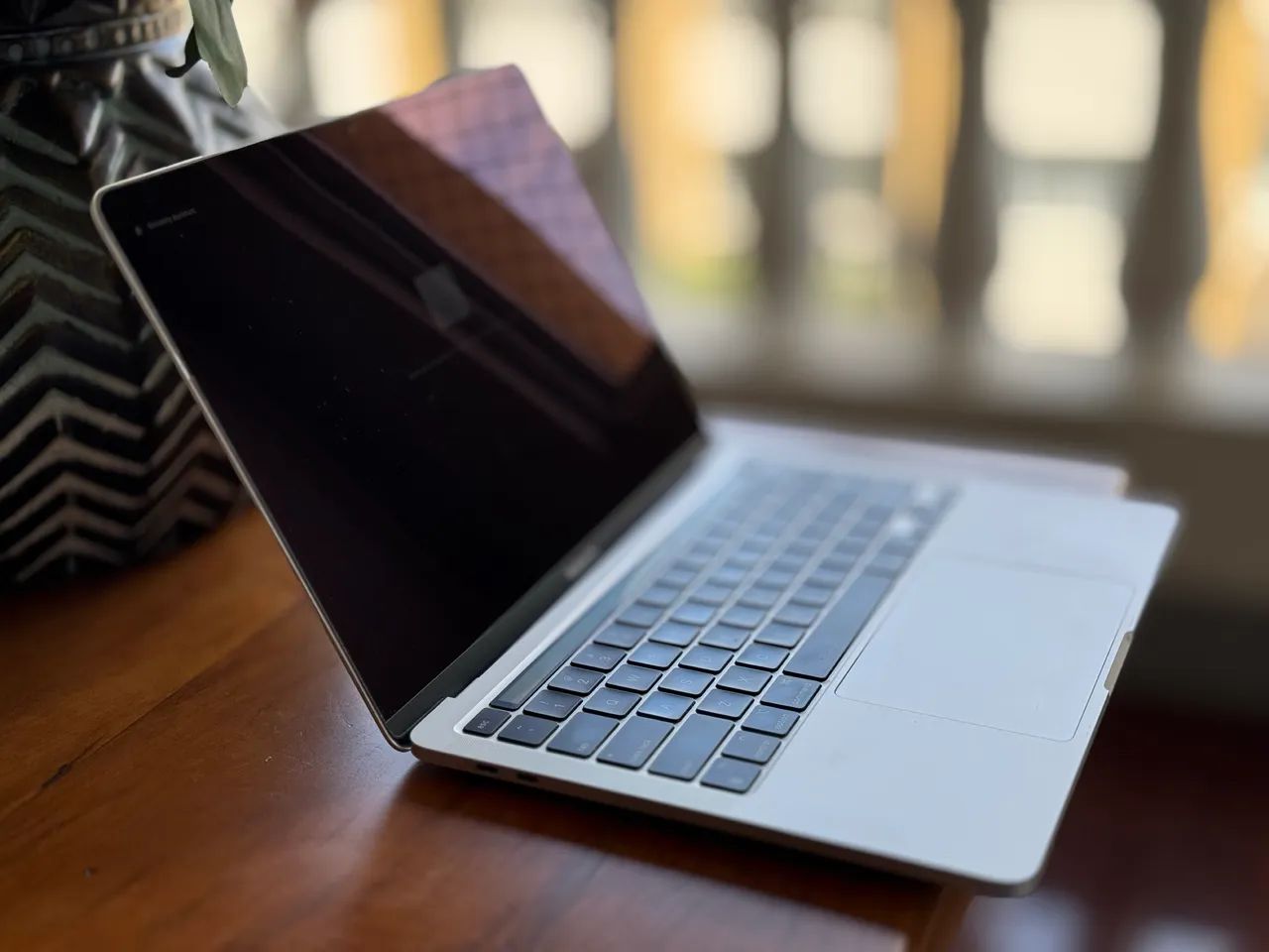 Macbook Pro M2 8gb RAM 512gb SSD