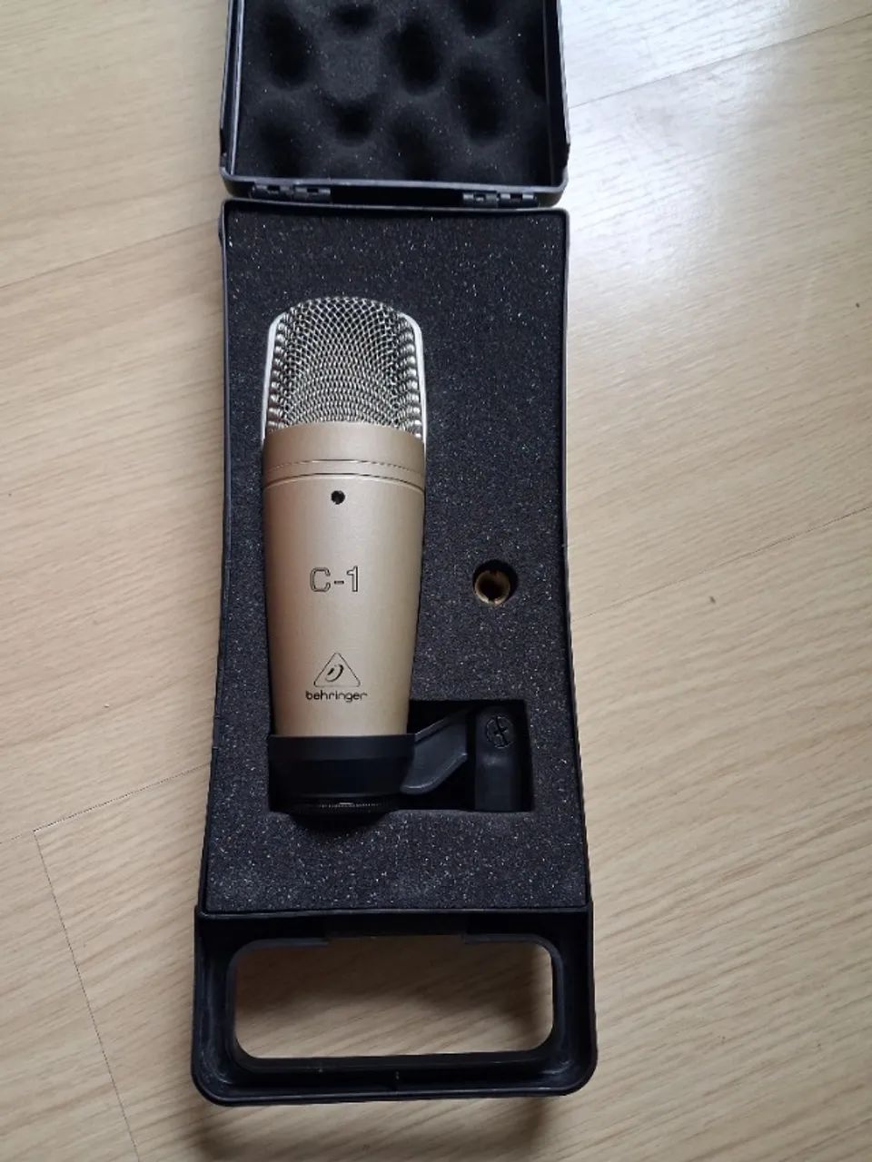 Microfone Behringer C1 Seminovo (pouquíssimo uso)