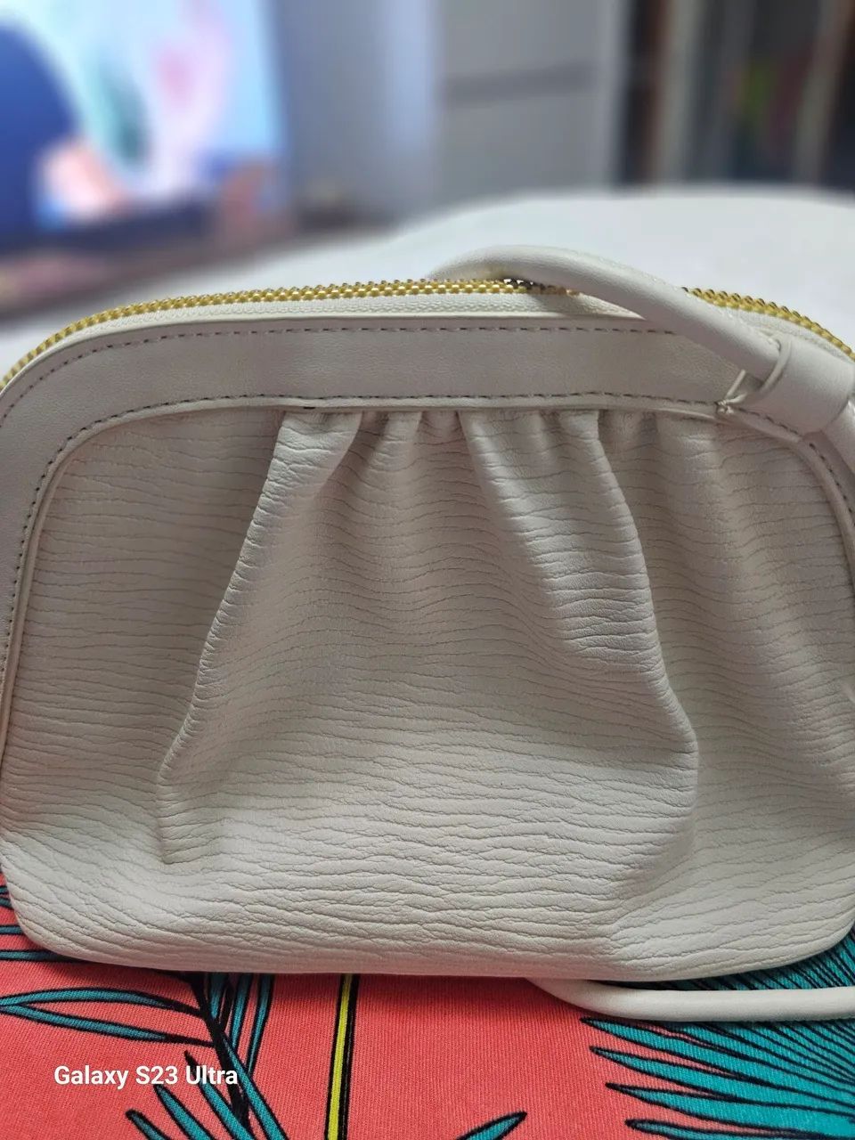 Bolsa branca tiracolo  - Foto 6