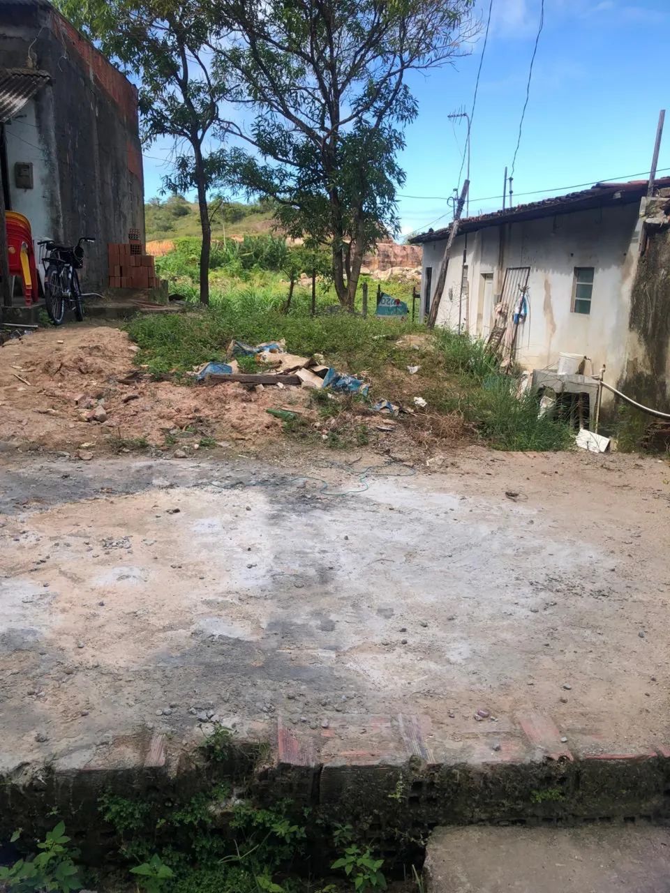 Vendo terreno localizado na Guaxuma 