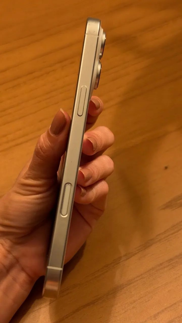 iPhone 16 pro max  - Foto 3