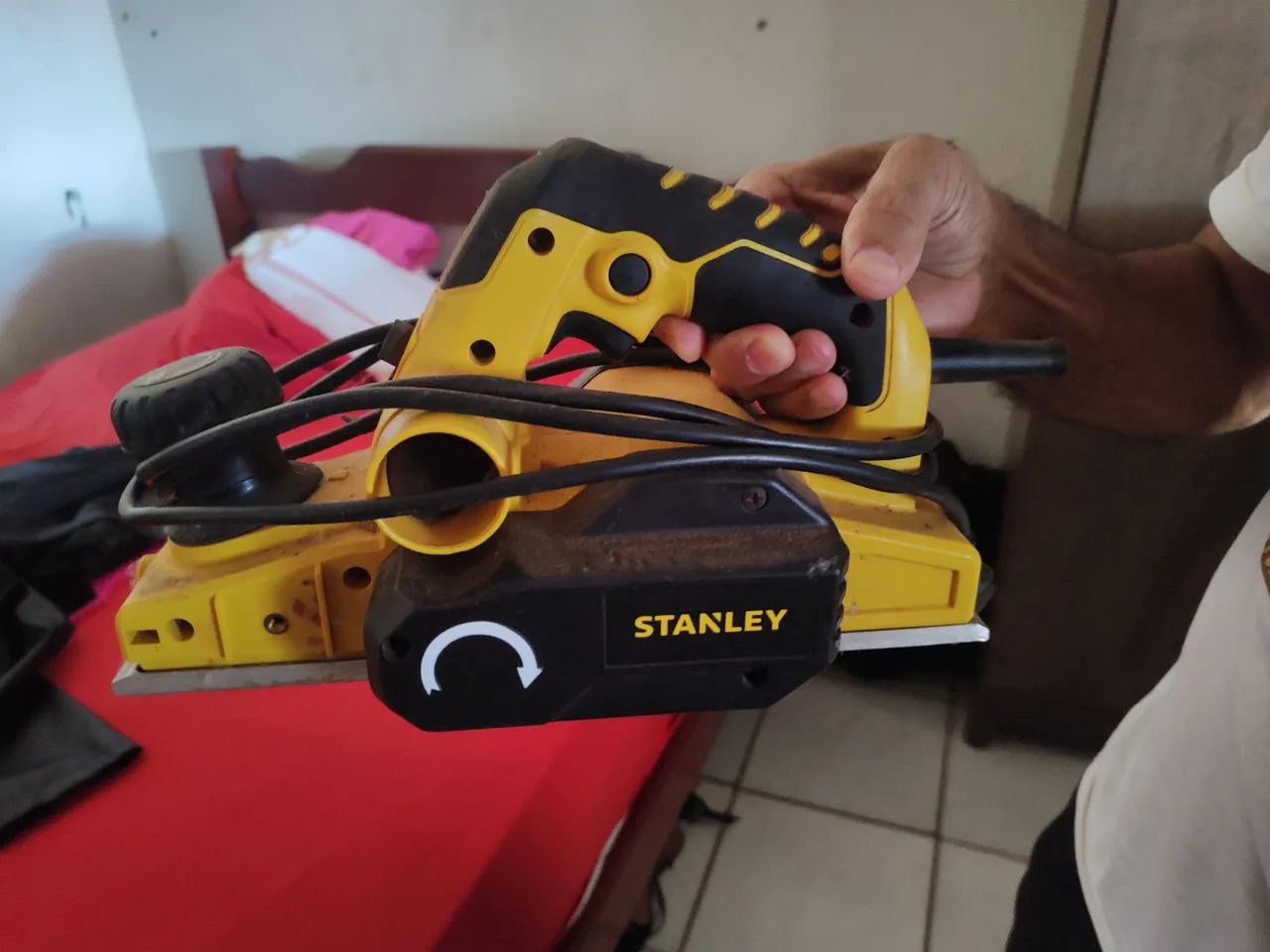 PLAINA ELÉTRICA STANLEY