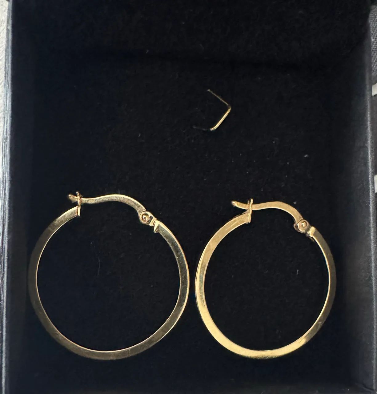 Brinco ouro 18K - argola - 2g - aprox 2,5cm  - Foto 2