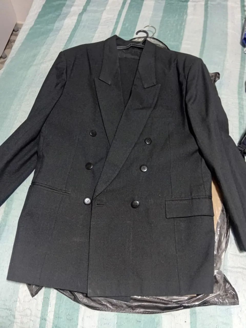 Terno completo em ótimo estado! Elegante, conservado e pronto para usar. - Foto 2