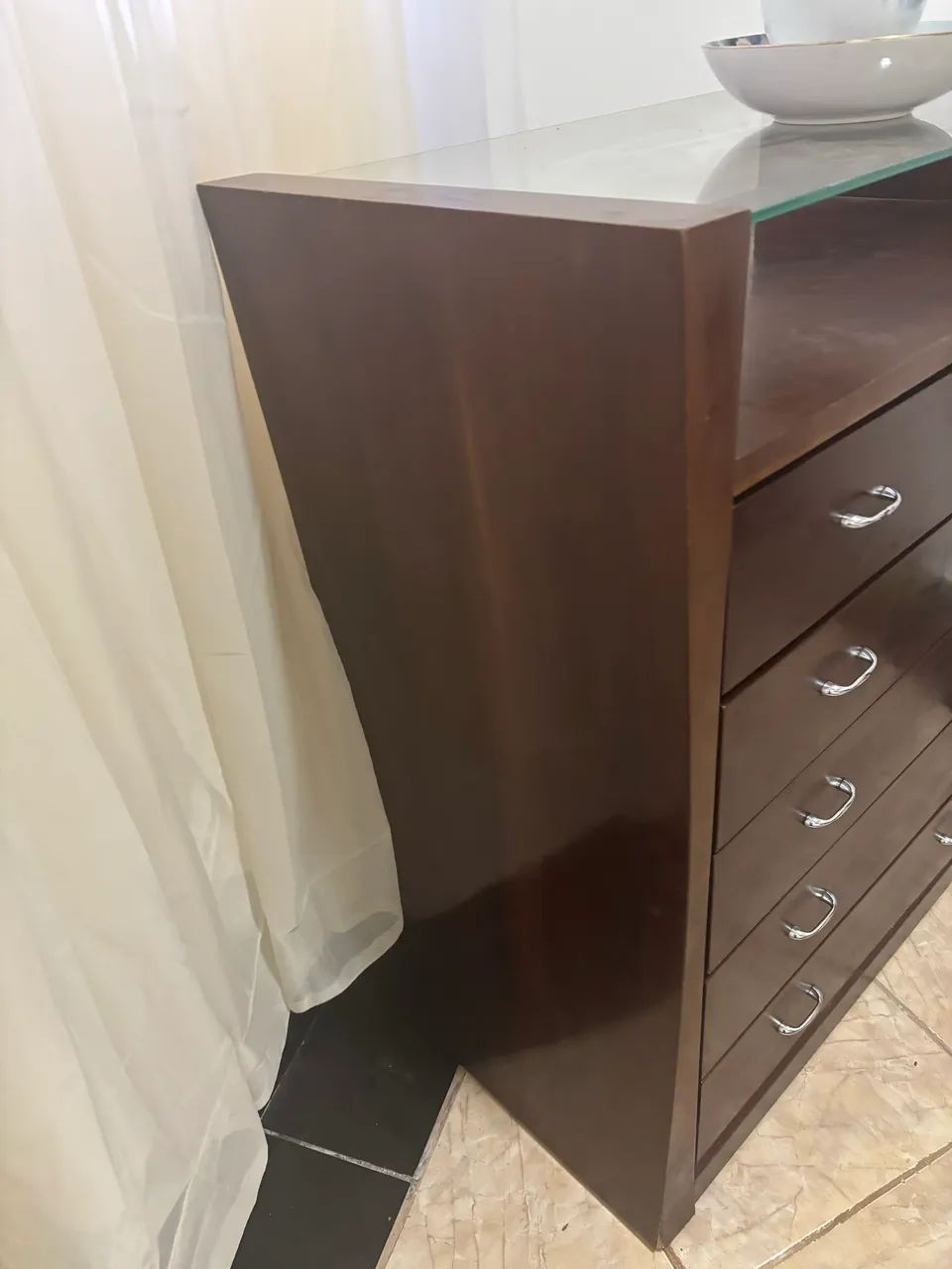 Cômoda impecável Imbuia