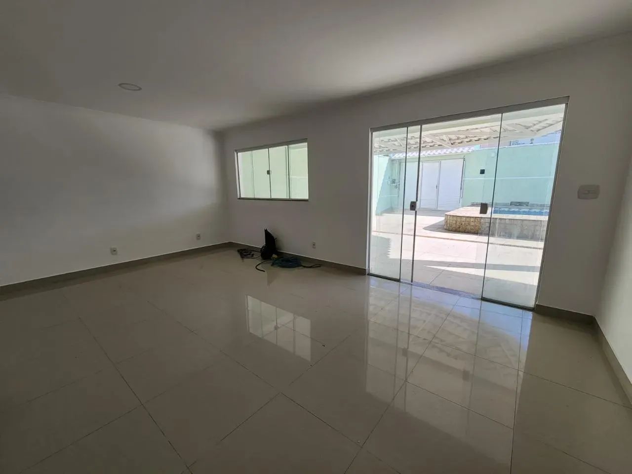 Casa moderna ampla com piscina, quintal e área Gourmet! - Foto 5