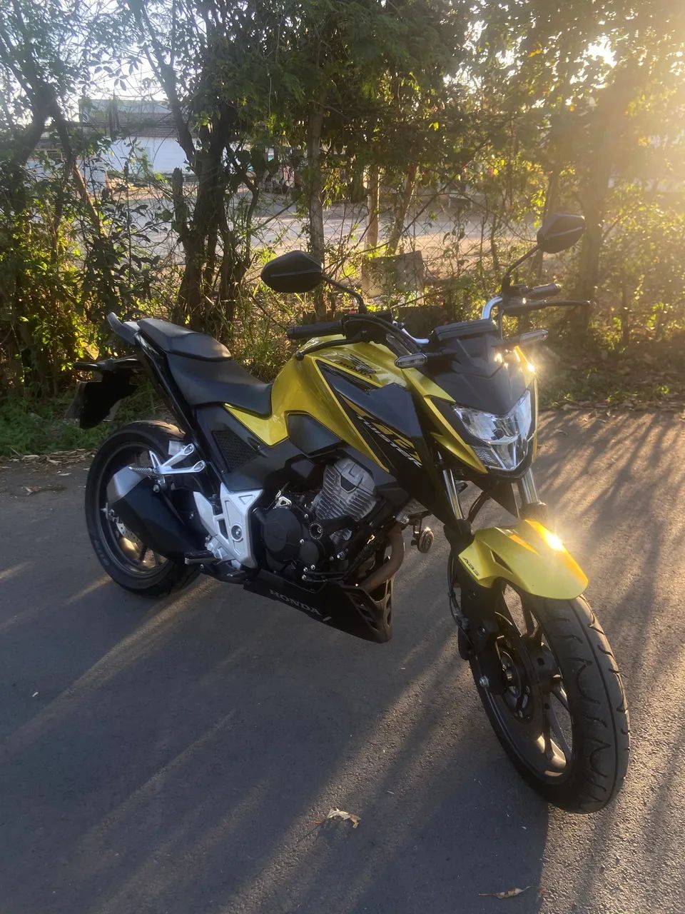  CB300f ABS oportunidade  - Foto 2