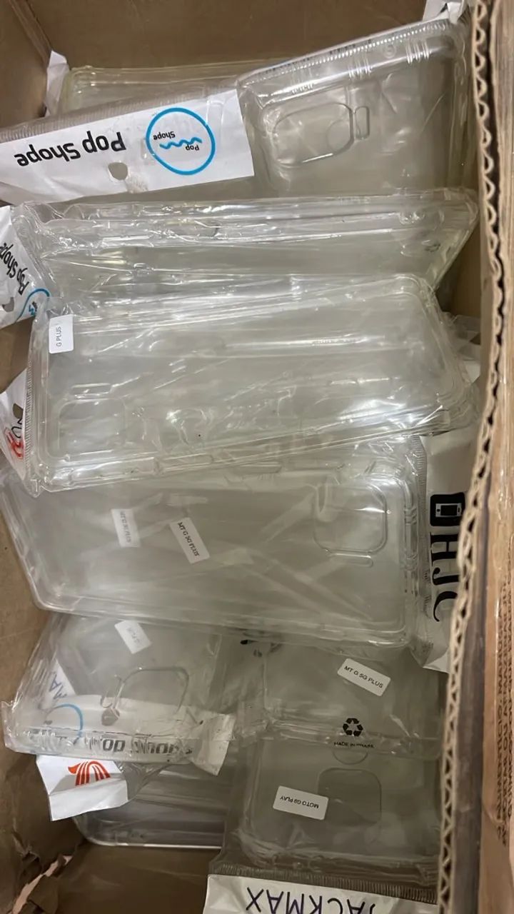 Lote com Mais de 10 Mil Capinhas para Diversos Celulares Transparentes!