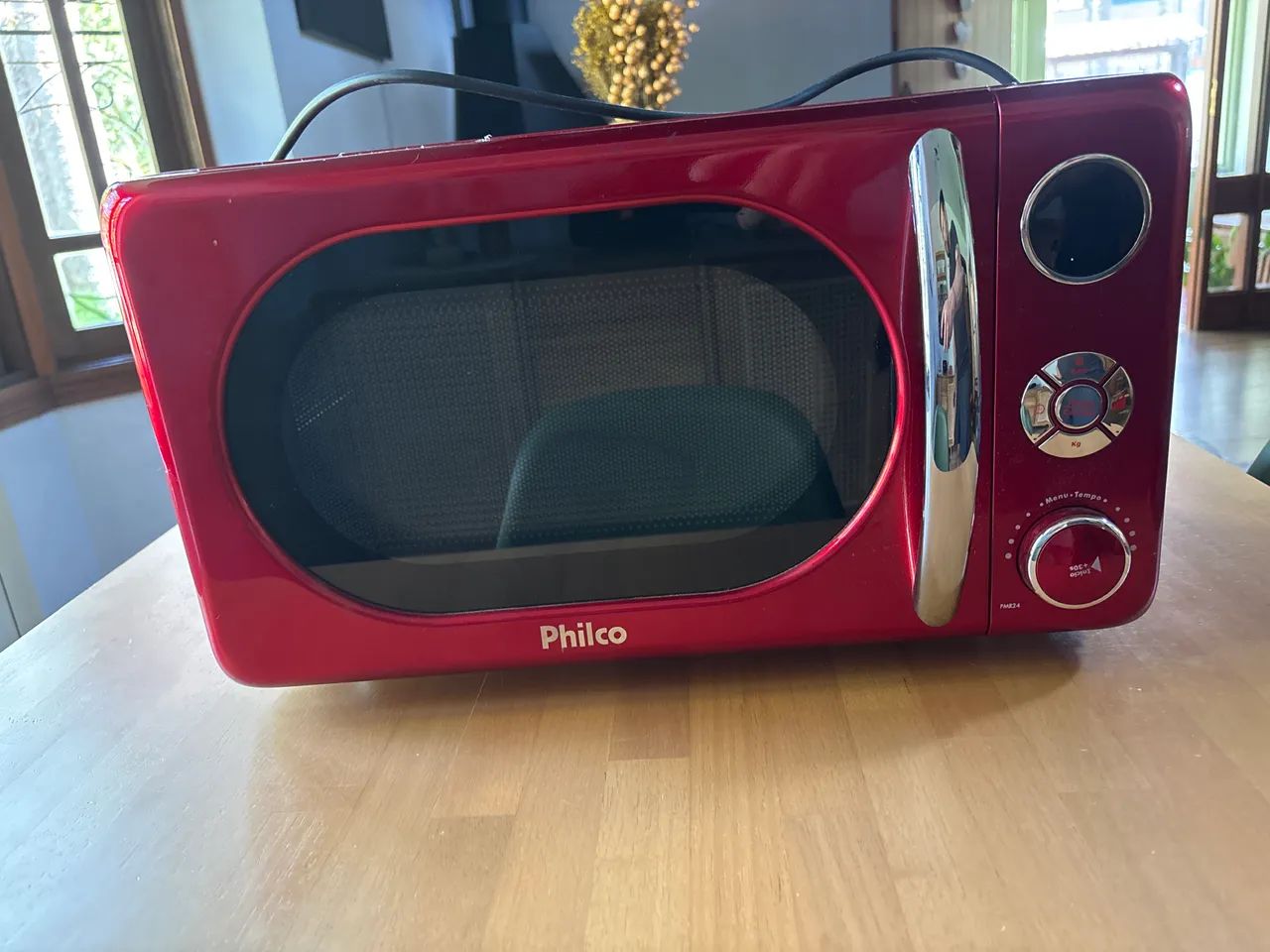 Microondas retrô Philco 