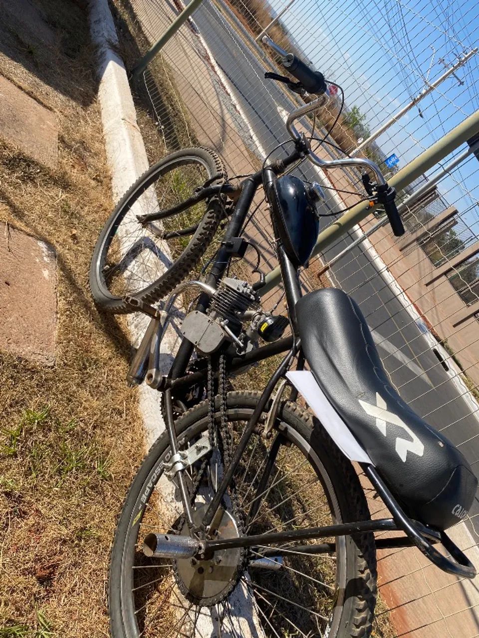 Bicicleta motorizada 80cc - Foto 2