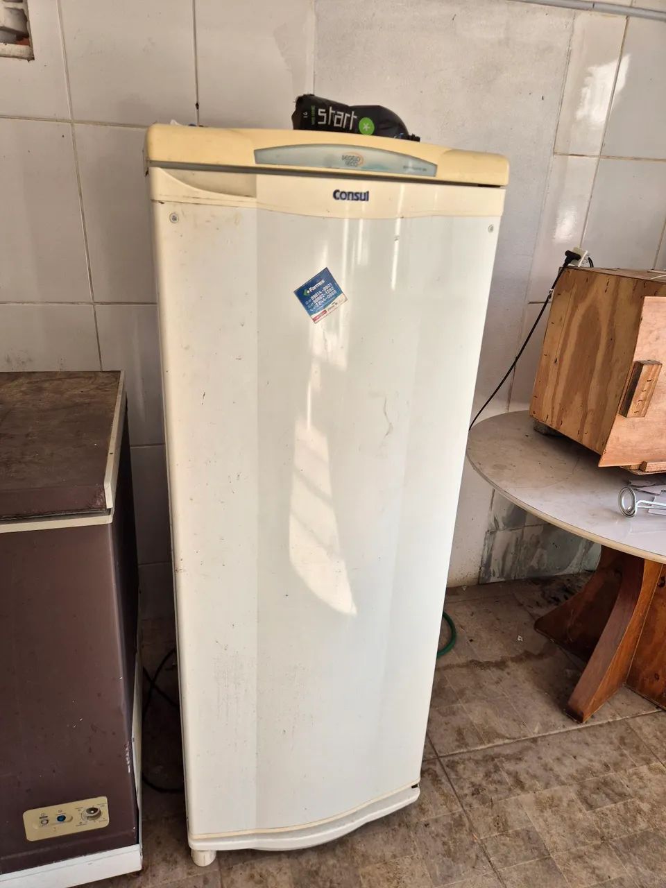 Geladeira cônsul funcionando em perfeito estado