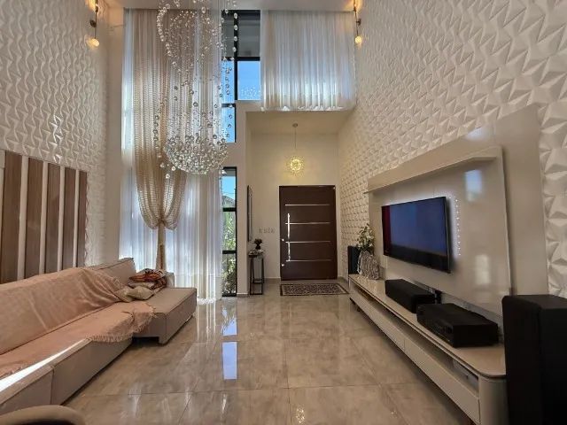 Casa moderna e imponente em bairro nobre - Foto 4