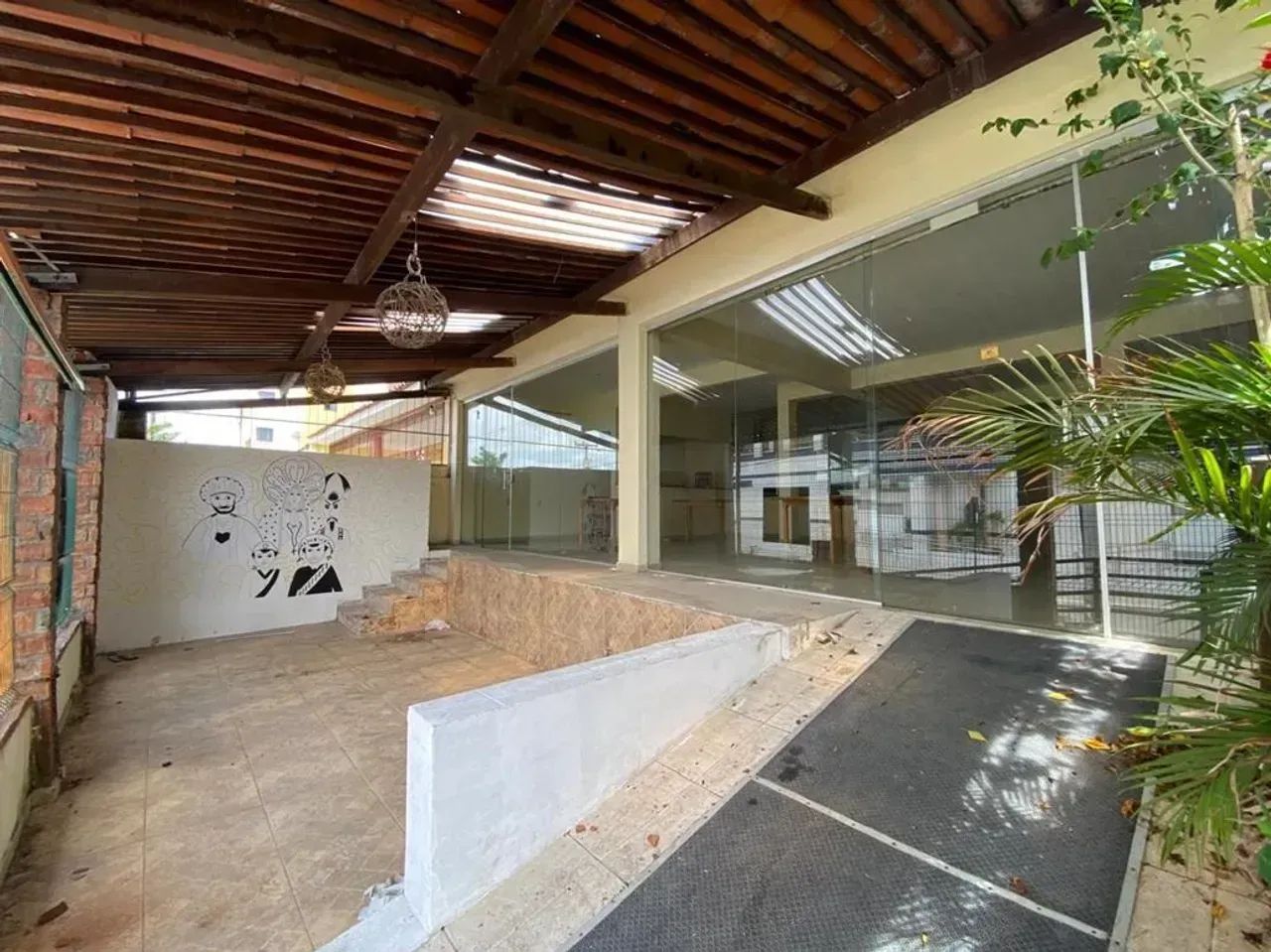 VENDO/ALUGO - CASA COMERCIAL - 260 M² - BANCÁRIOS