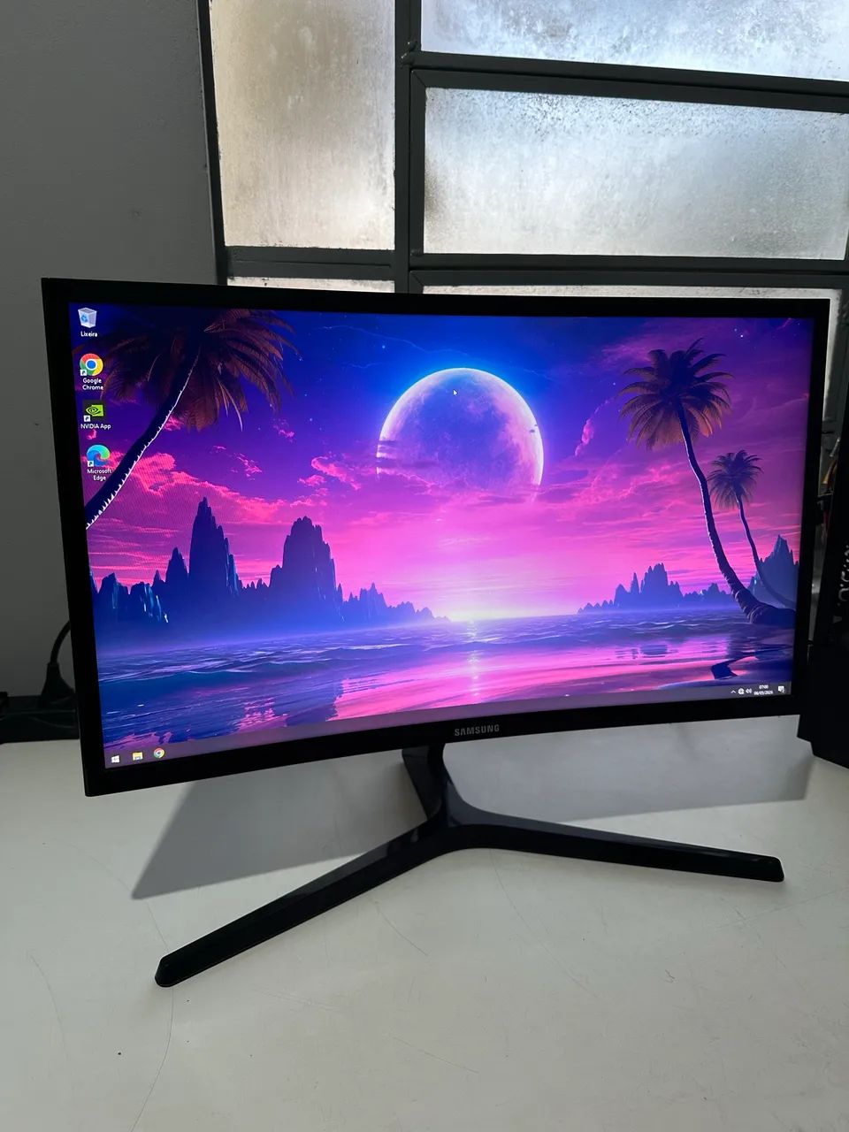 Monitor Gamer 144hz curvo - Foto 2