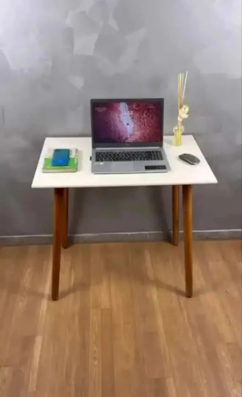 Mesinha de estudo - Foto 2