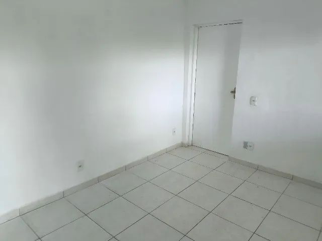 Aluga-se Casa com 01 dorm. no Jd. Amanda - Ótimo preço - Foto 2